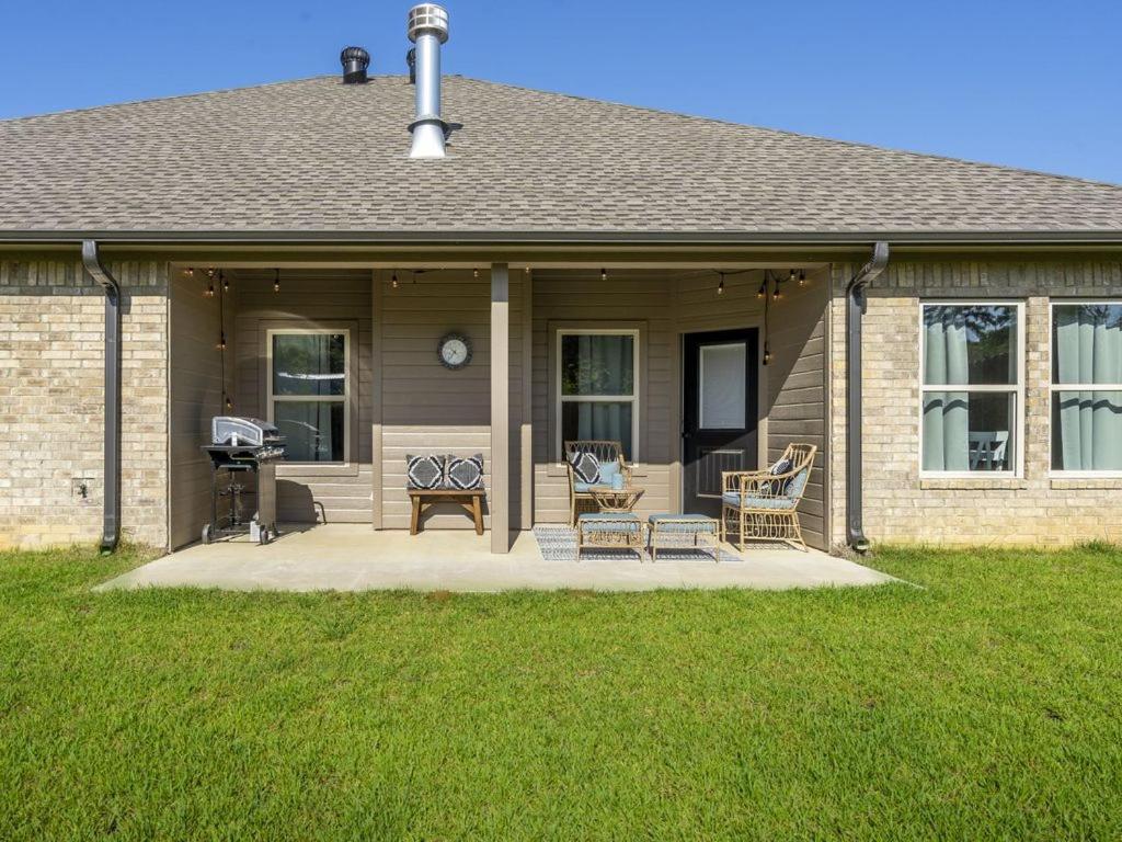 Just Passing Through Villa Longview Exterior photo